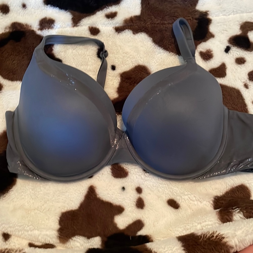 Victoria Secret bra 38D